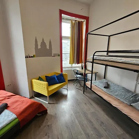 Downtown Andrassy Hostel Budapest