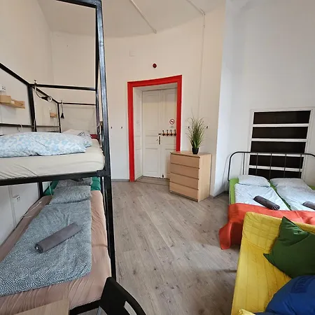 Downtown Andrassy Hostel