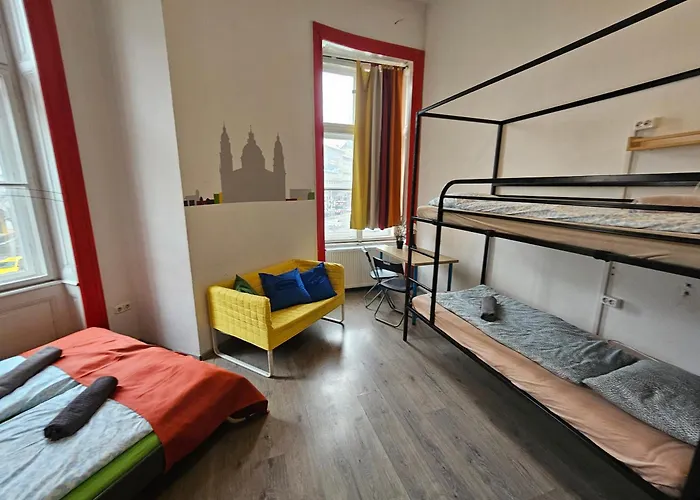 Downtown Andrassy 호스텔 부다페스트