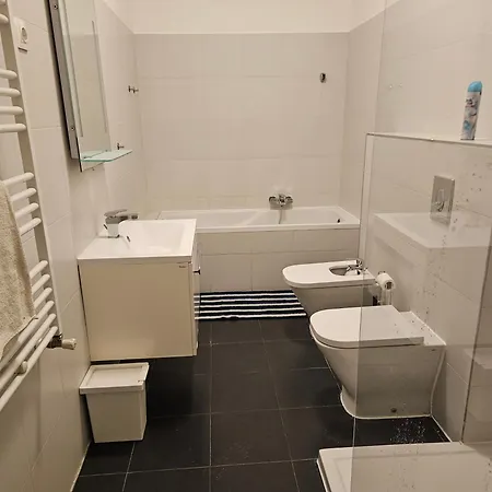 Downtown Andrassy Rooms אכסניה בודפשט